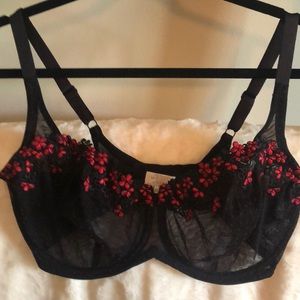 Black lace bra